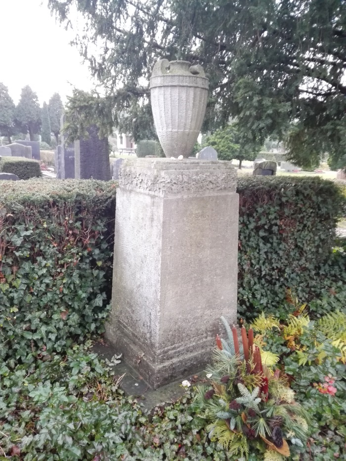 Grabmal von Moritz Bacharach auf dem Jüdischen Friedhof in Hamm