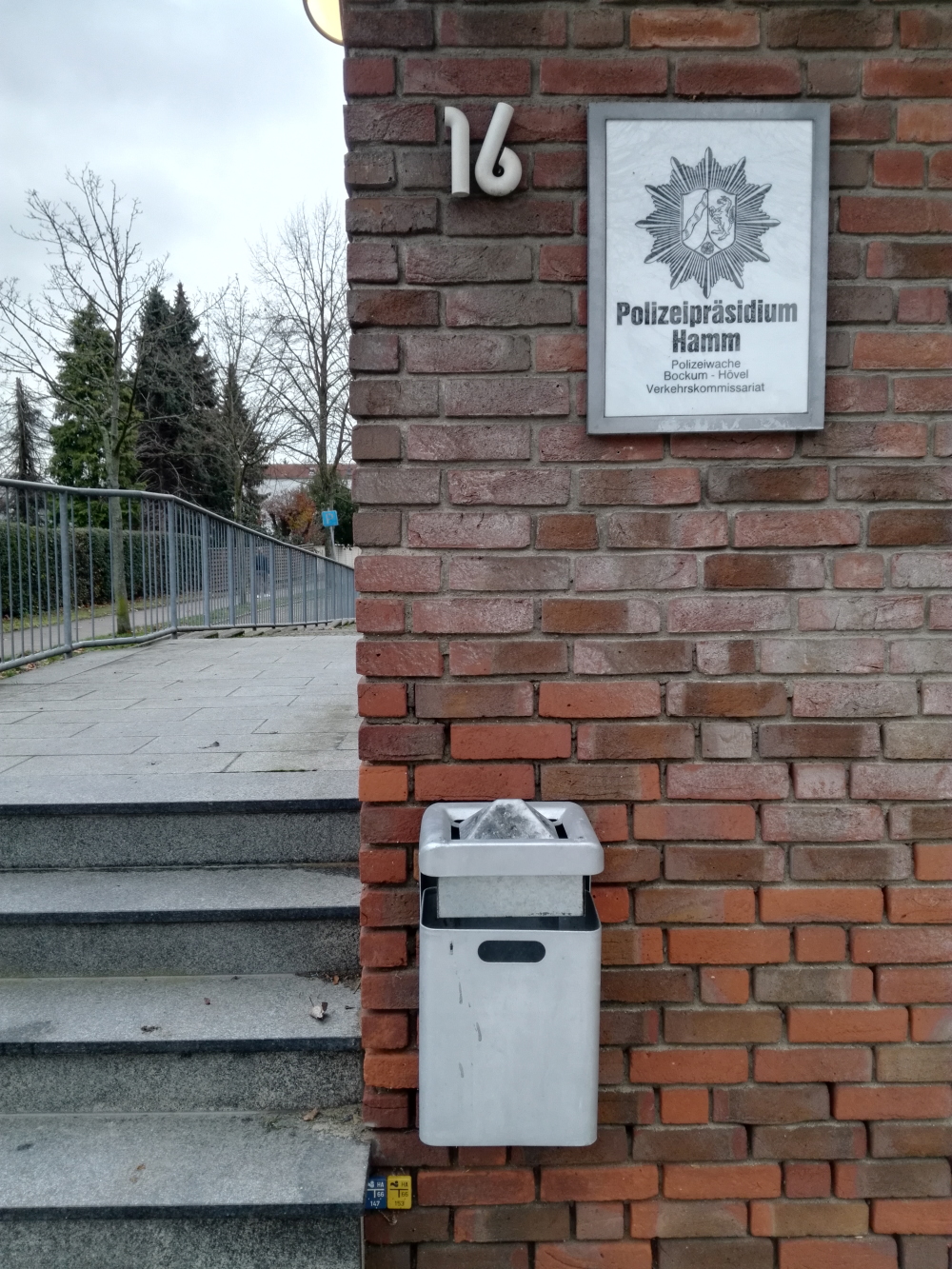 Polizeipräsidium Hamm, Bockum-Hövel. Wollschlägers Arbeisplatz. Foto: Horst Blume