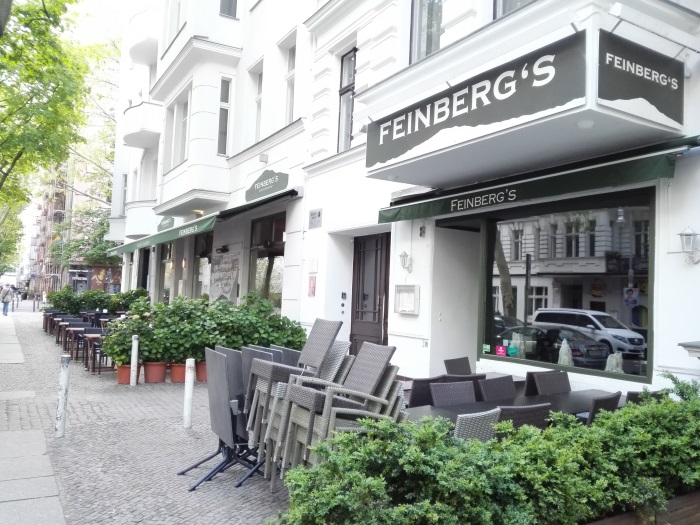 Das jüdische Restaurant "Feinberg´s" in Berlin wurde 2017 Zielscheibe einer heftigen antisemitischen Attacke und erhält fast täglich Hassmails und Drohanrufe. Foto: Horst Blume 