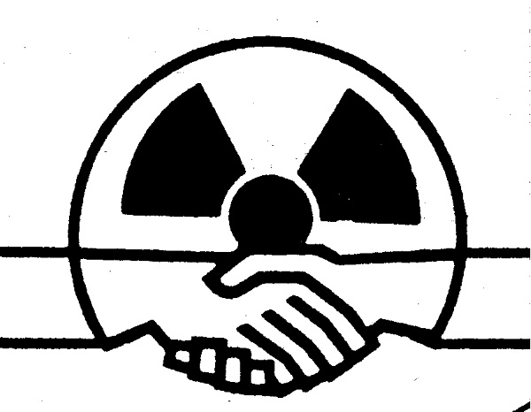 Naturfreundeemblem mit Radioaktiv-Zeichen