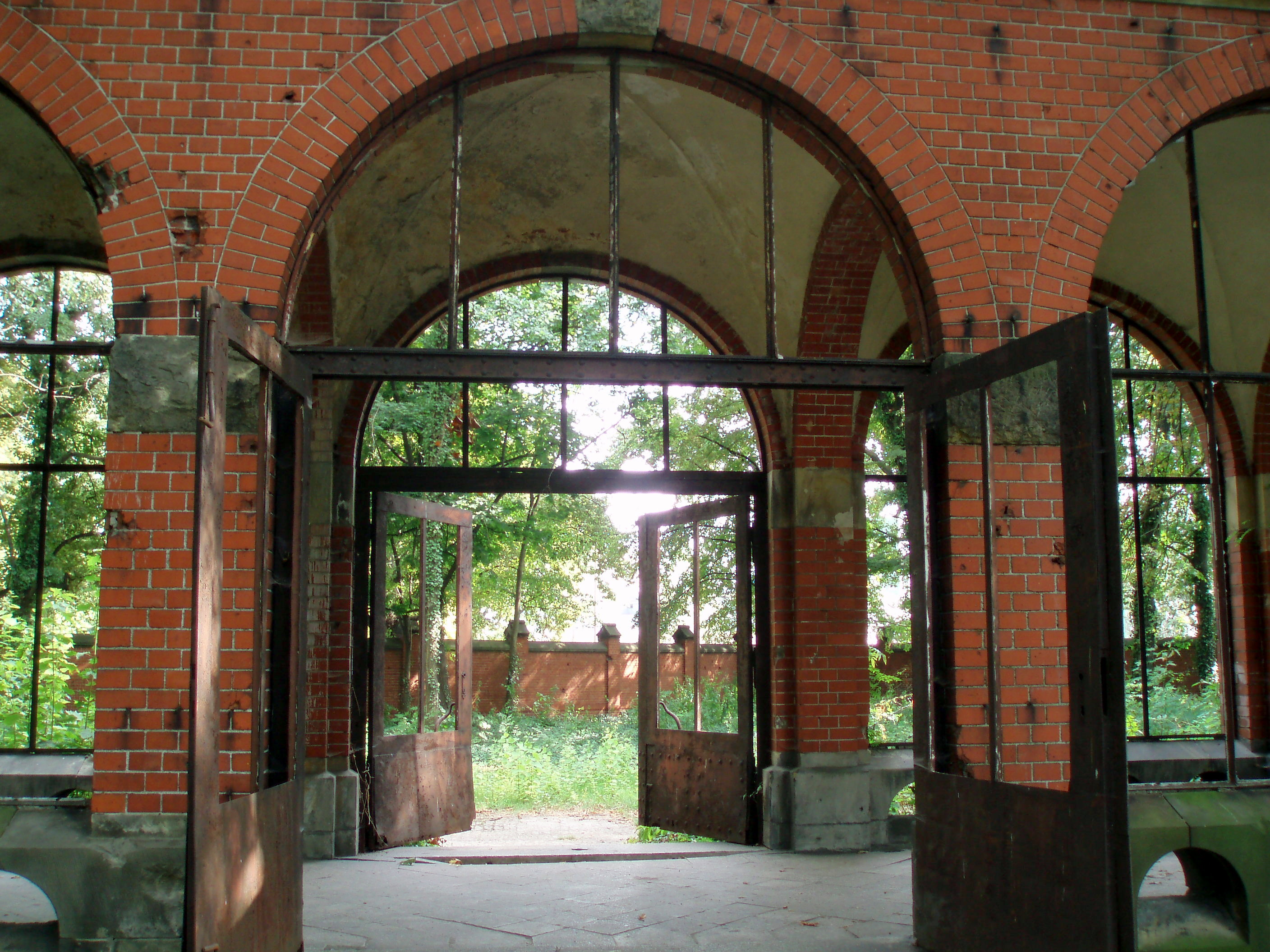 Neuer Jüdischer Friedhof in Breslau/Wrocław im Jahr 2007, Foto von Horst Blume