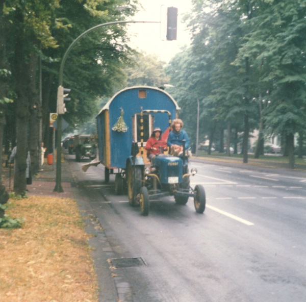 Treckertreck von Hamm nach Düsseldorf 1986. Dauer: 3 Tage